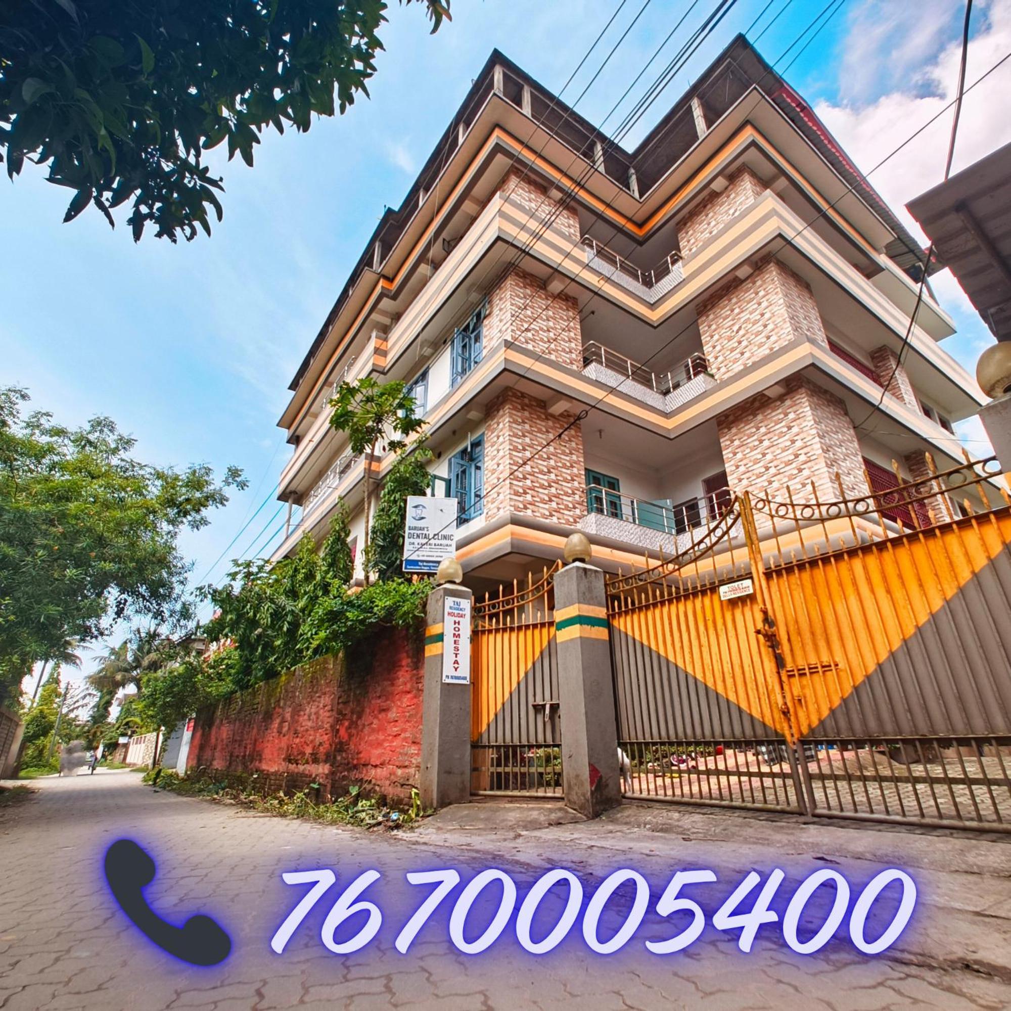 Taj Residency Holiday Homestay -Entire 1Bhk & 2Bhk Private Apartments -Call 767Ooo54Oo จอร์ฮัต ภายนอก รูปภาพ