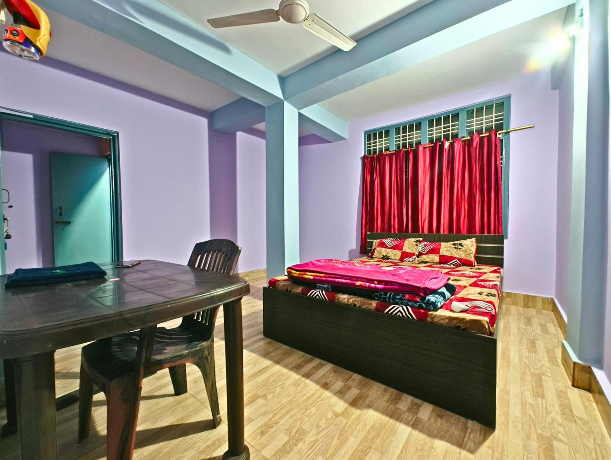 Taj Residency Holiday Homestay -Entire 1Bhk & 2Bhk Private Apartments -Call 767Ooo54Oo จอร์ฮัต ภายนอก รูปภาพ