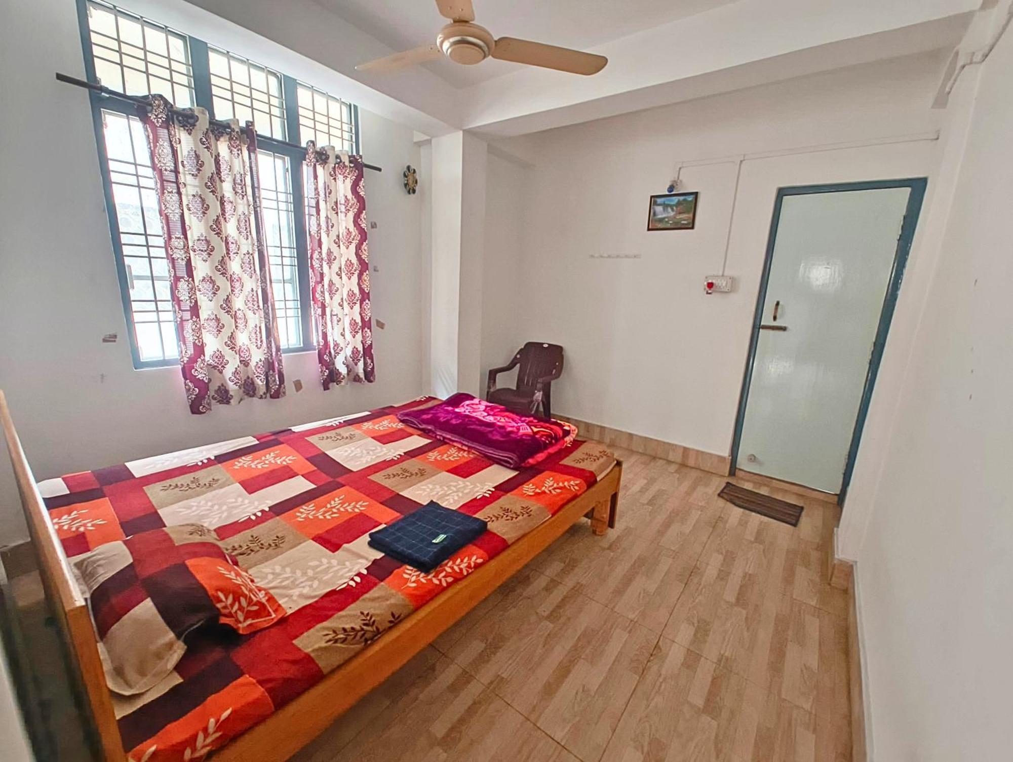 Taj Residency Holiday Homestay -Entire 1Bhk & 2Bhk Private Apartments -Call 767Ooo54Oo จอร์ฮัต ภายนอก รูปภาพ