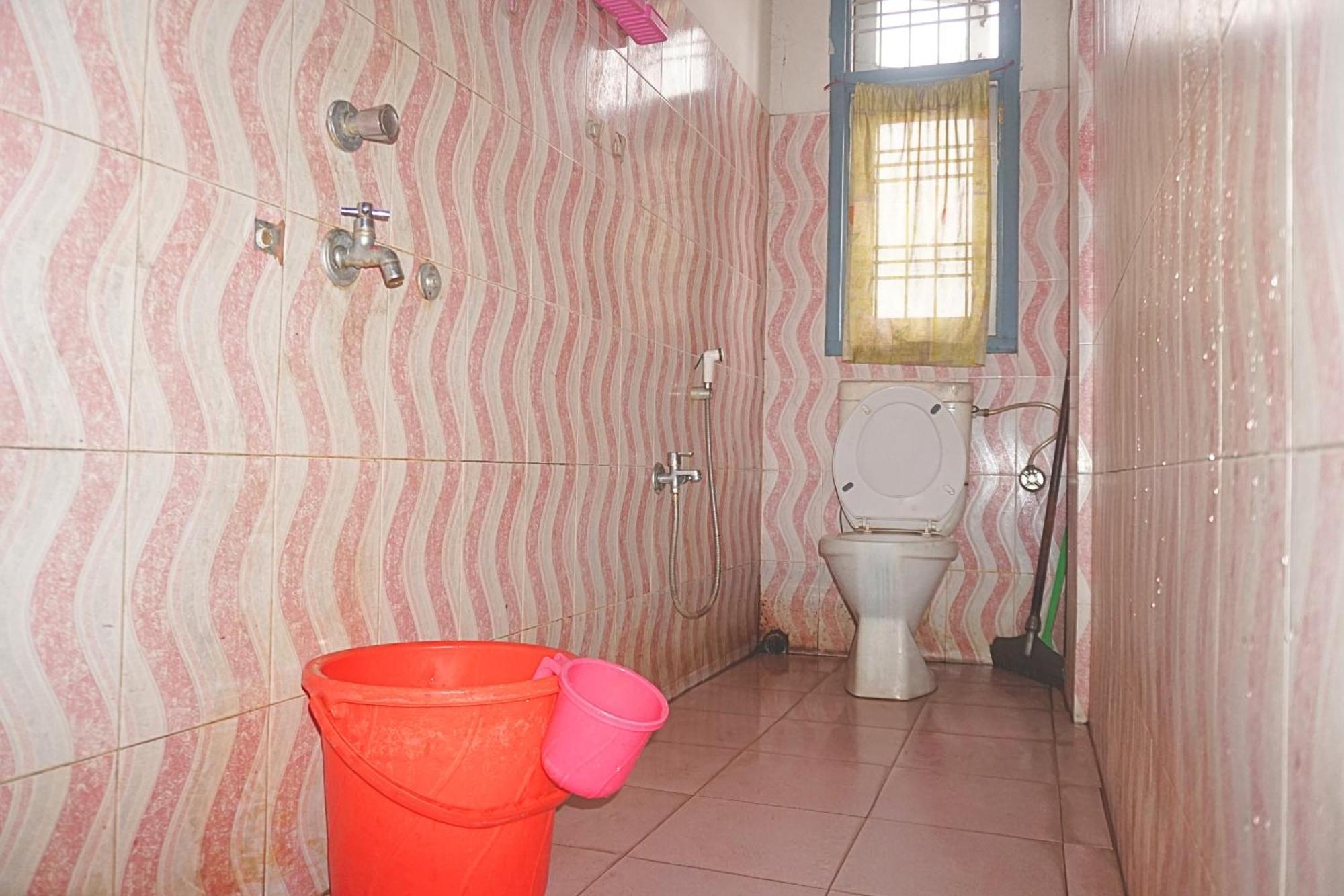 Taj Residency Holiday Homestay -Entire 1Bhk & 2Bhk Private Apartments -Call 767Ooo54Oo จอร์ฮัต ภายนอก รูปภาพ